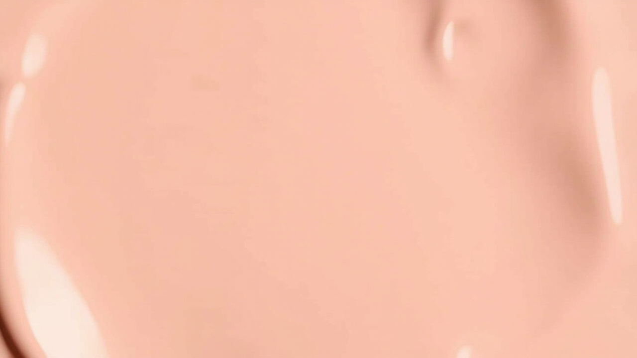 Key Benefits of Using Cream Blush for Large Pores