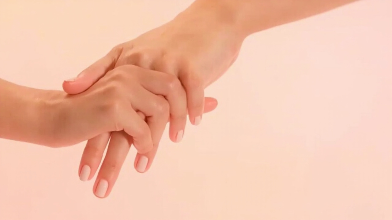 Key Benefits of Using a Nail Strengthener for Heat Damage